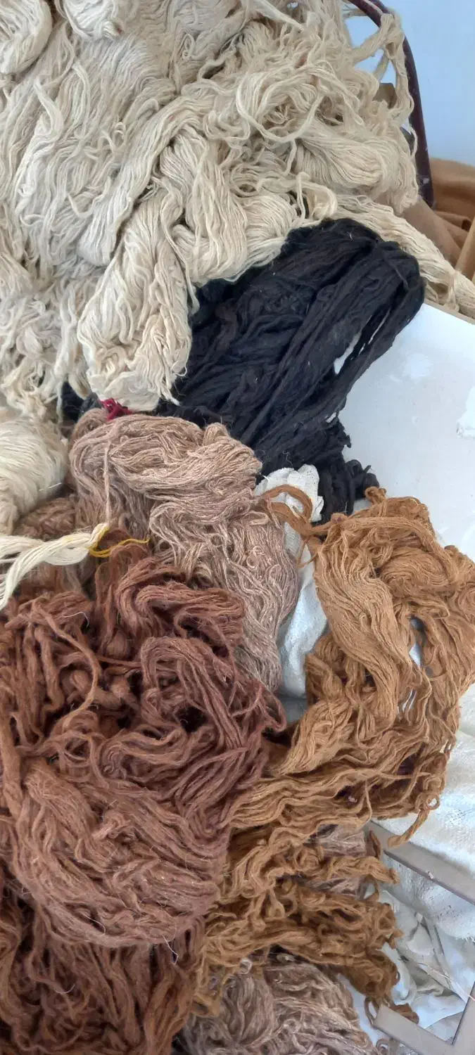 بند قالی لری رنگ‌نشده|لوازم خیاطی و بافتنی|بروجرد, |دیوار