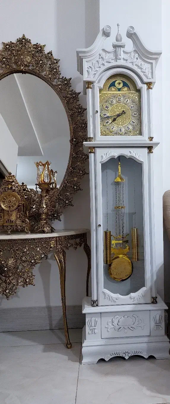 ساعت دیواری ایستاده|ساعت دیواری و تزئینی|میانه, |دیوار