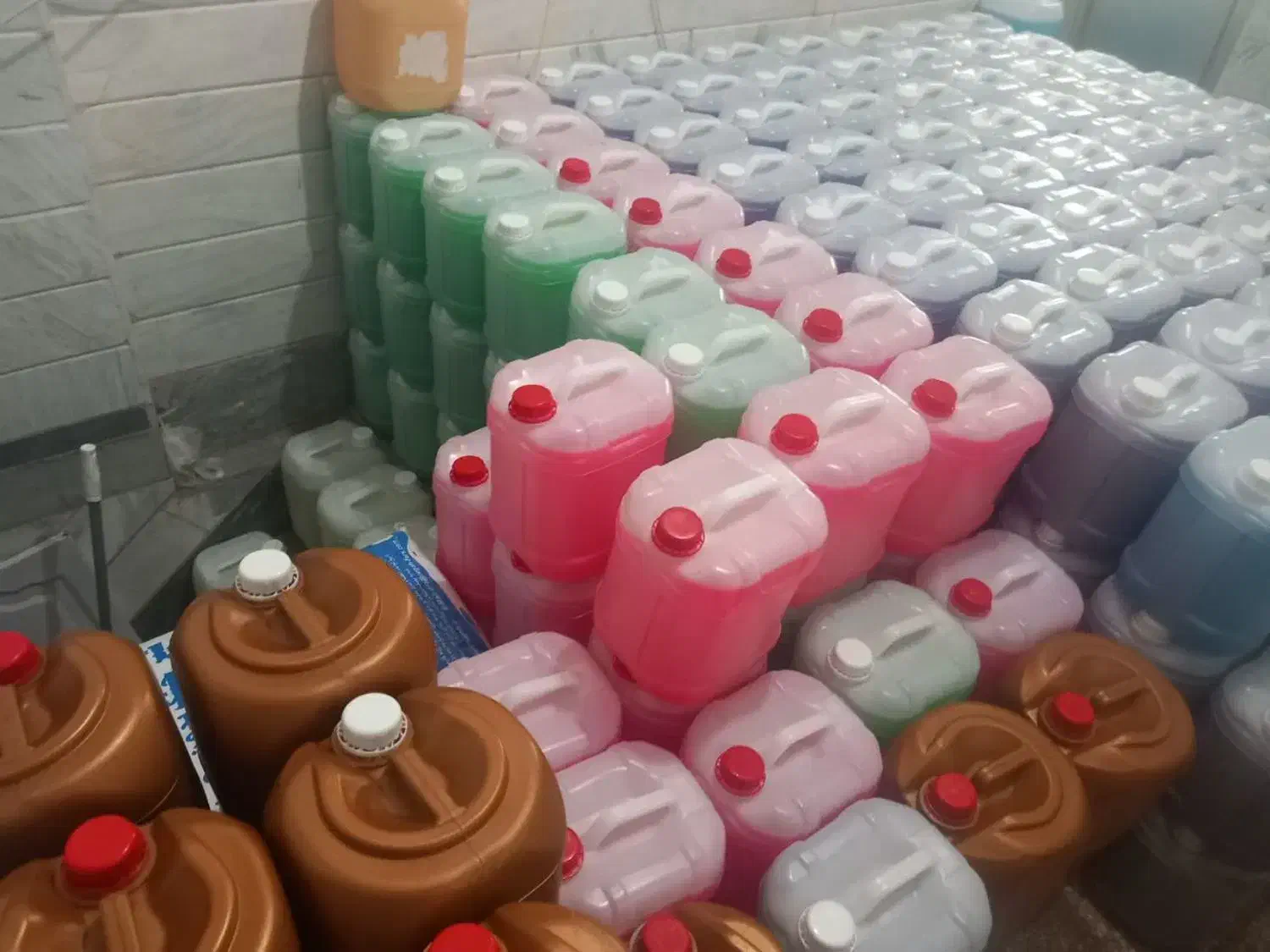 مایع لباسشویی ده لیتری|مواد شوینده و دستمال کاغذی|قم, نیروگاه|دیوار