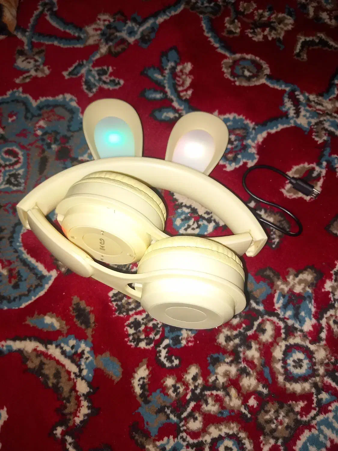 هدفن|صوتی و تصویری|سجاس رود, |دیوار