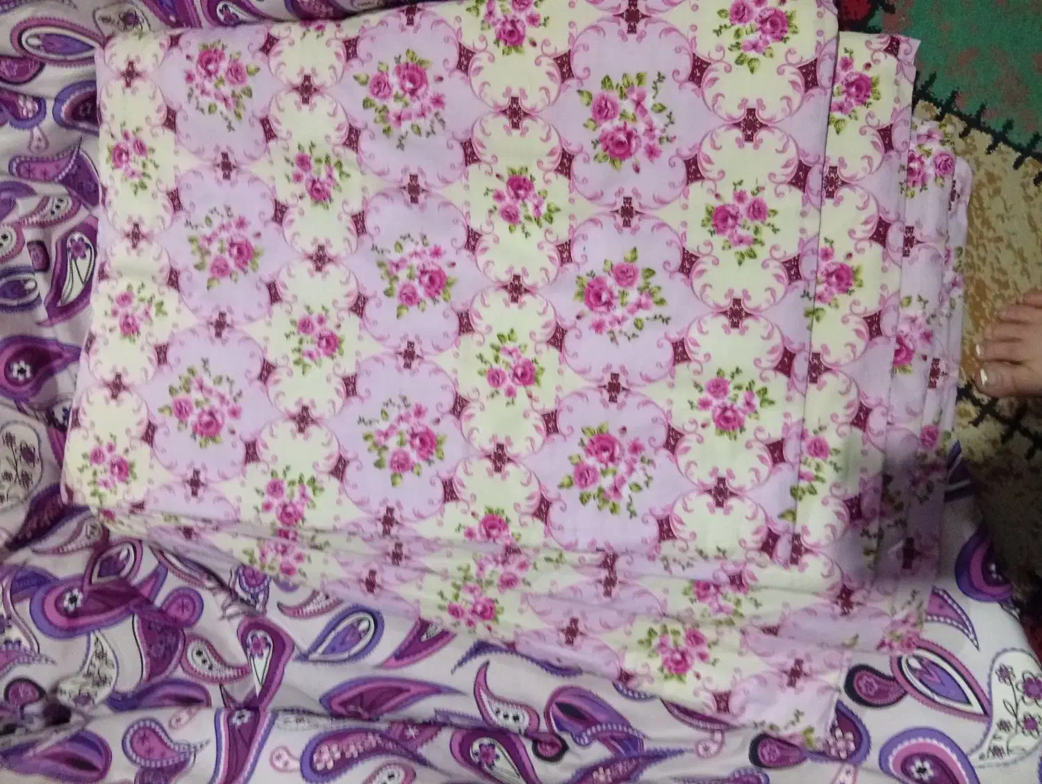 ۵ دست لحاف تشک بالشت|رختخواب، بالش، پتو|تالش, هشتپر|دیوار