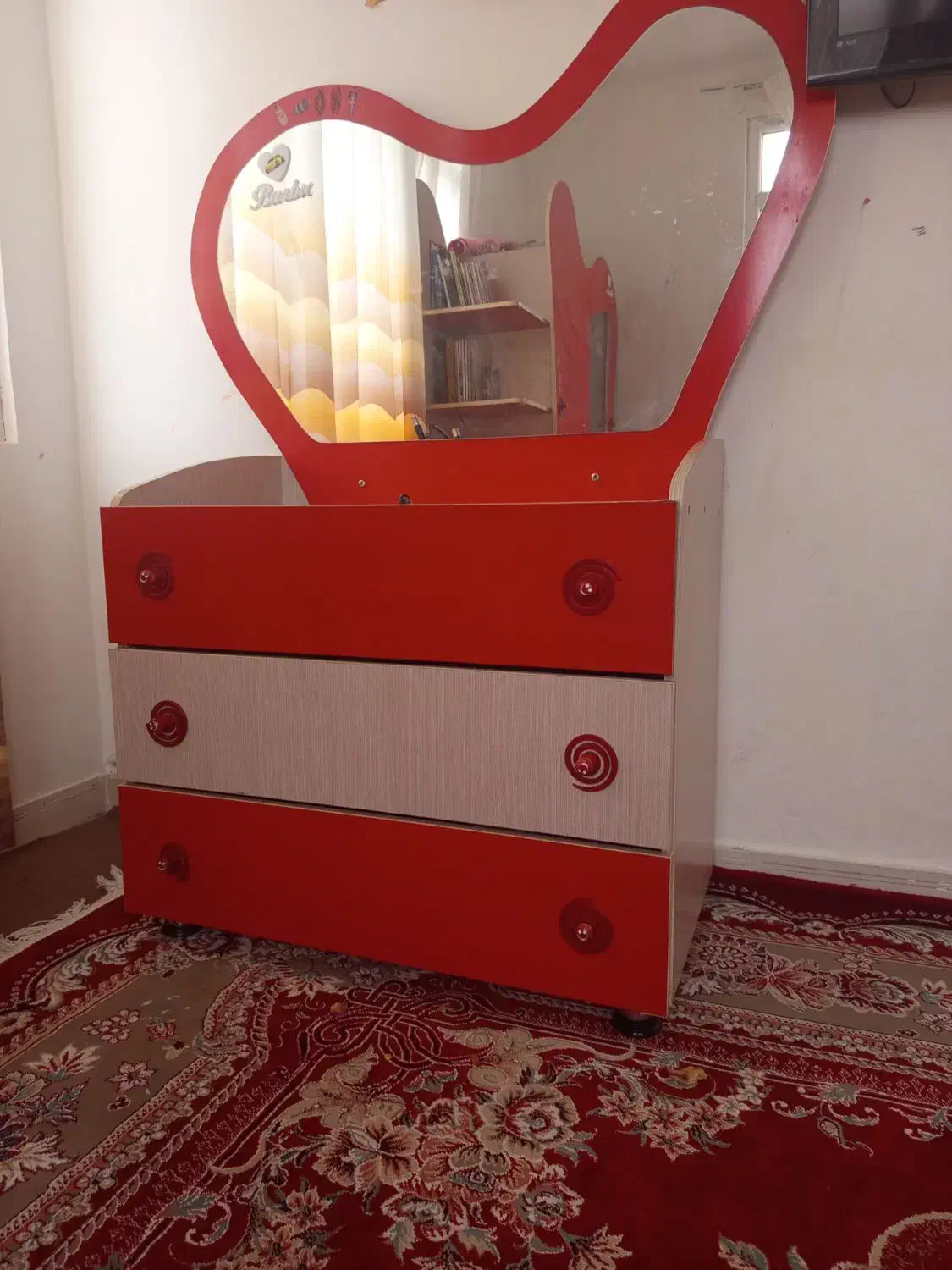 کمد.|تخت و سرویس خواب|شیروان (خراسان), |دیوار