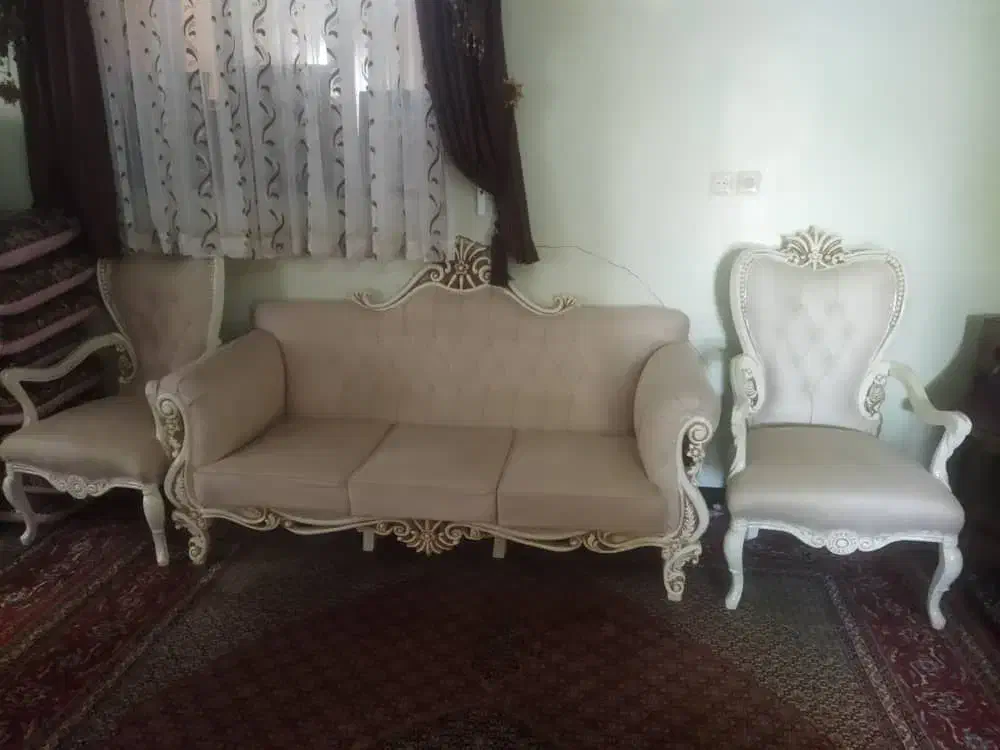 مبل کلاسیک سلطنتی|مبلمان خانگی و میز عسلی|شهرکرد, |دیوار