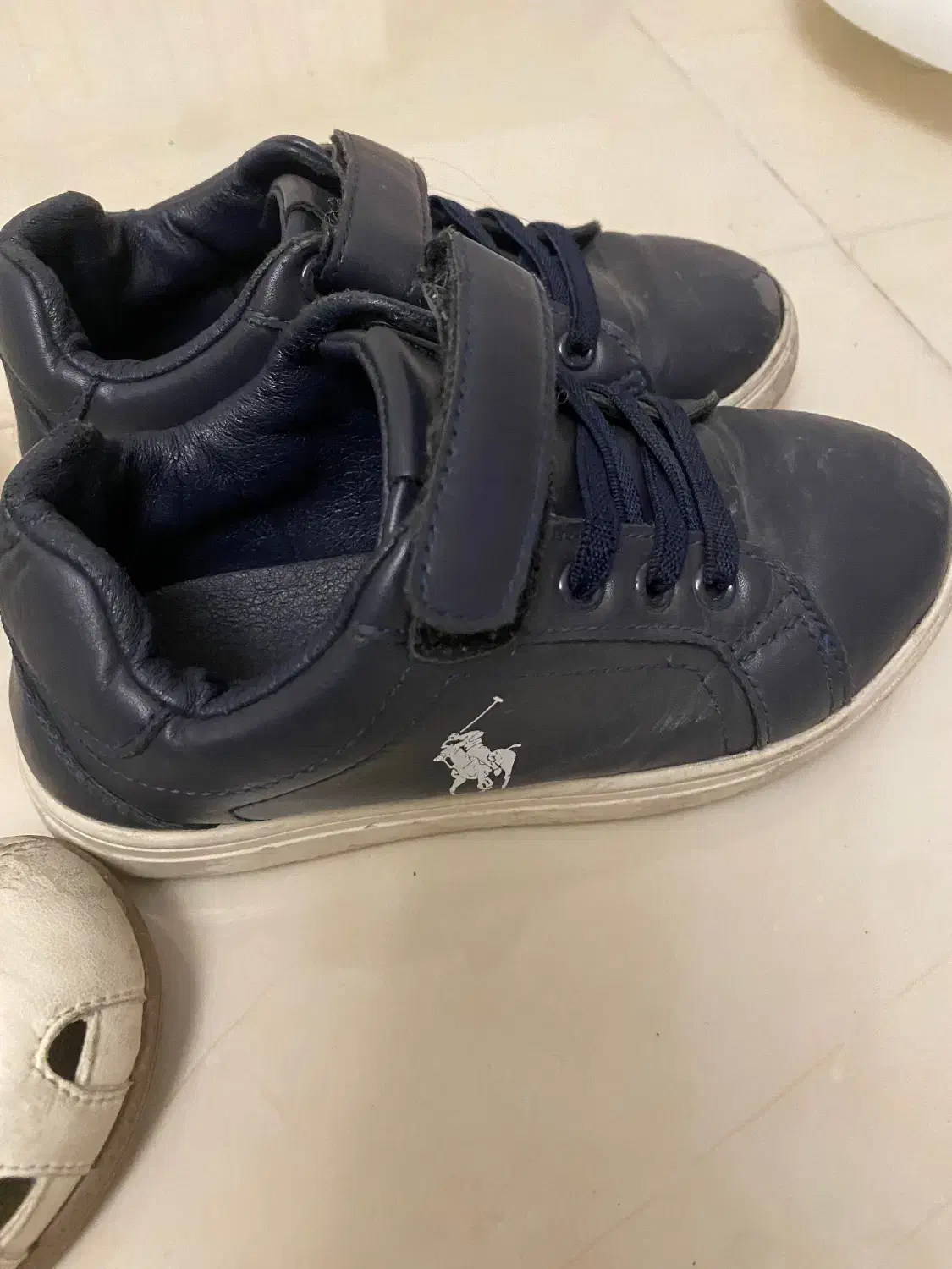 وسایل کودک|کفش و لباس بچه|تهران, صادقیه|دیوار