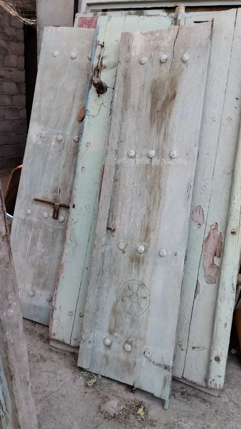 درب چوبی قدیمی|کلکسیون اشیاء عتیقه|قشم, |دیوار