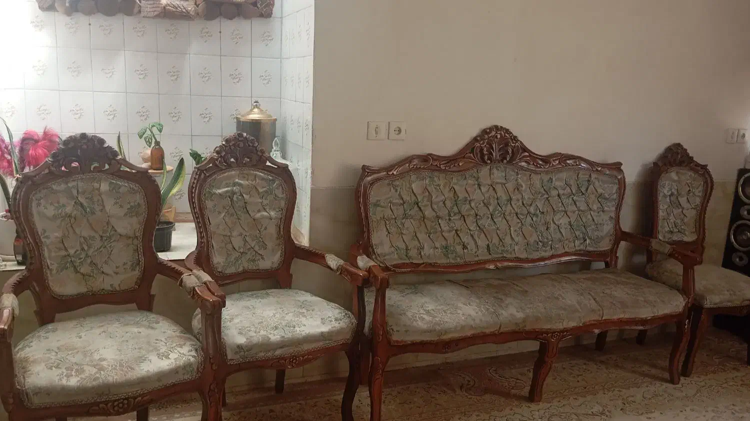 قالی|فرش|شیراز, آبیاری|دیوار