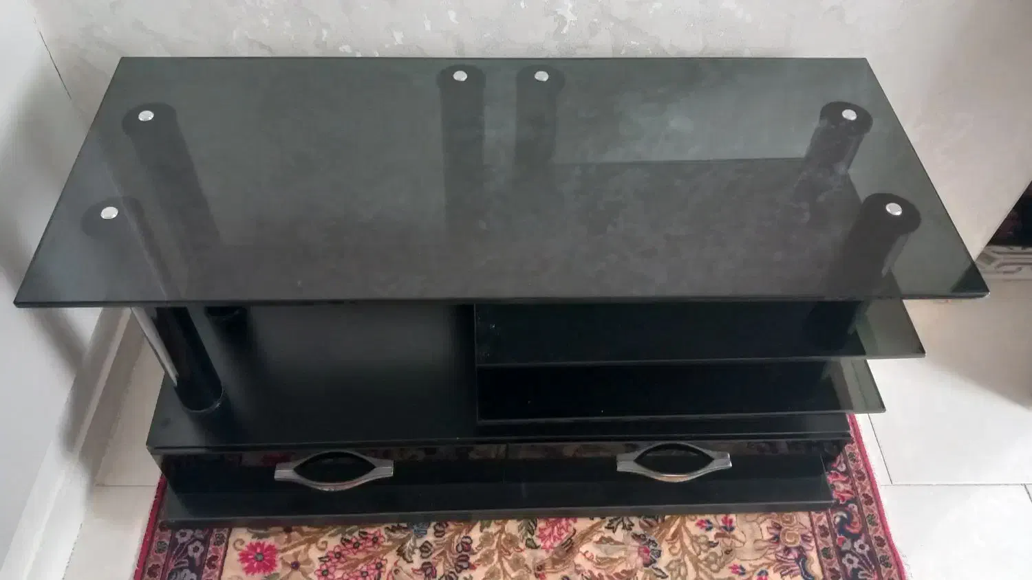 میز تلوزیون شیشه ای تمیز برای تاوزیون ۳۲ اینچ|میز تلویزیون|تهران, امیریه|دیوار