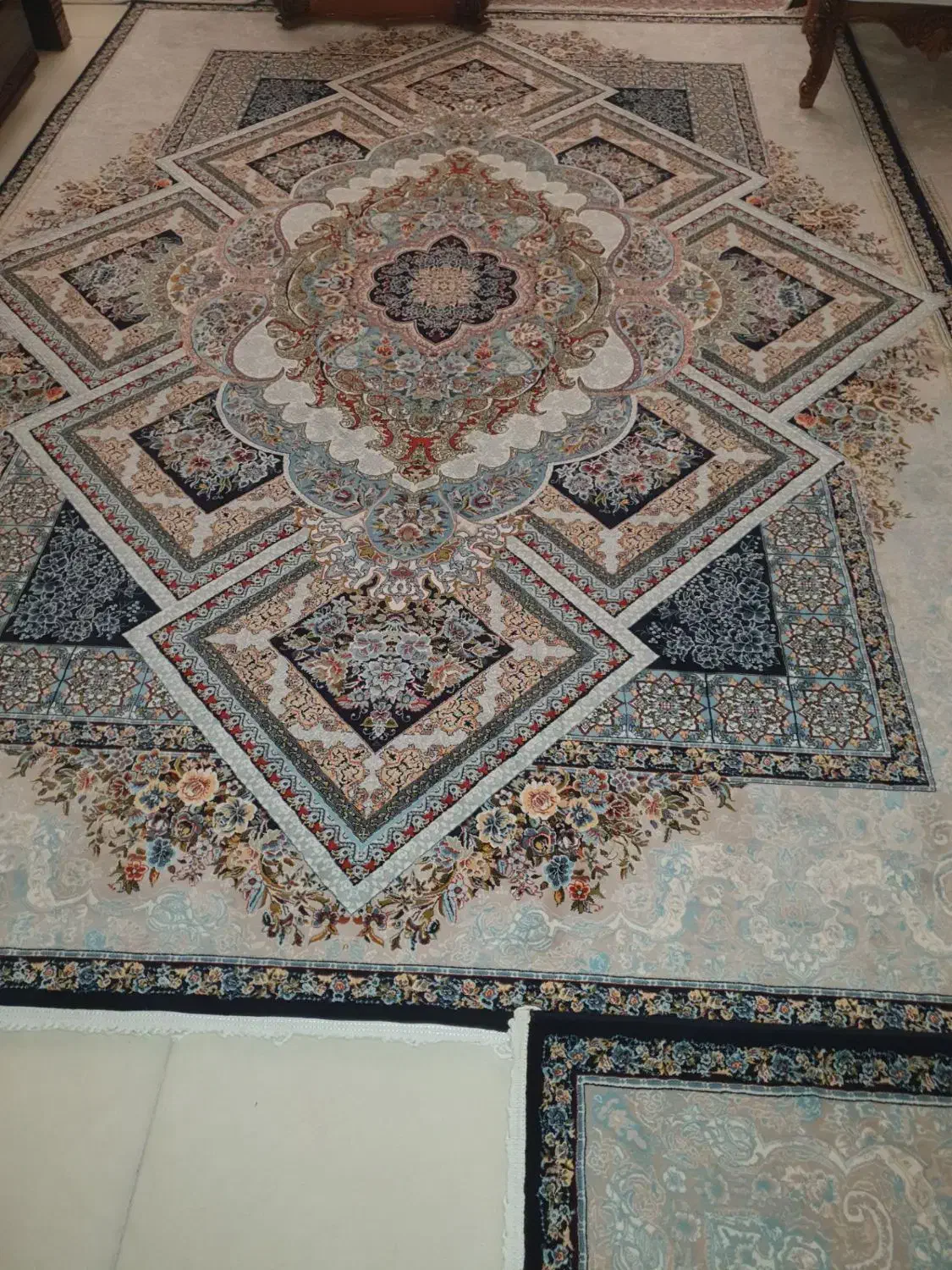 فرش ۹ متری و کنار|فرش|همدان, |دیوار