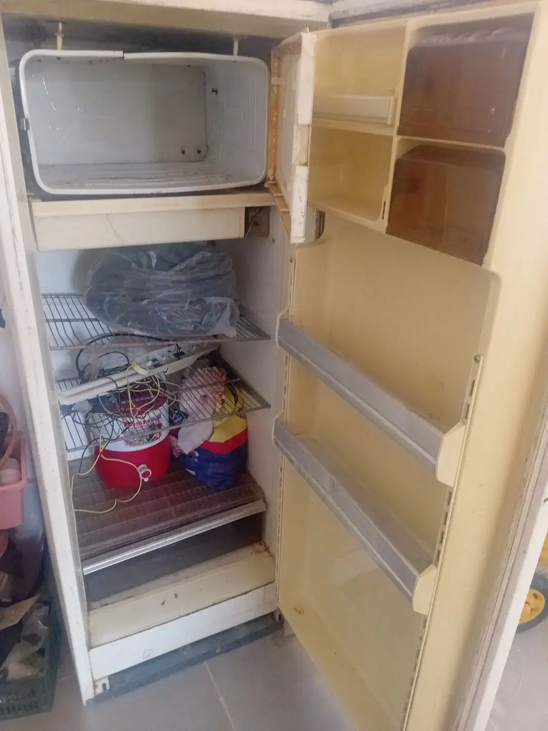 یخچال|یخچال و فریزر|سربیشه, |دیوار