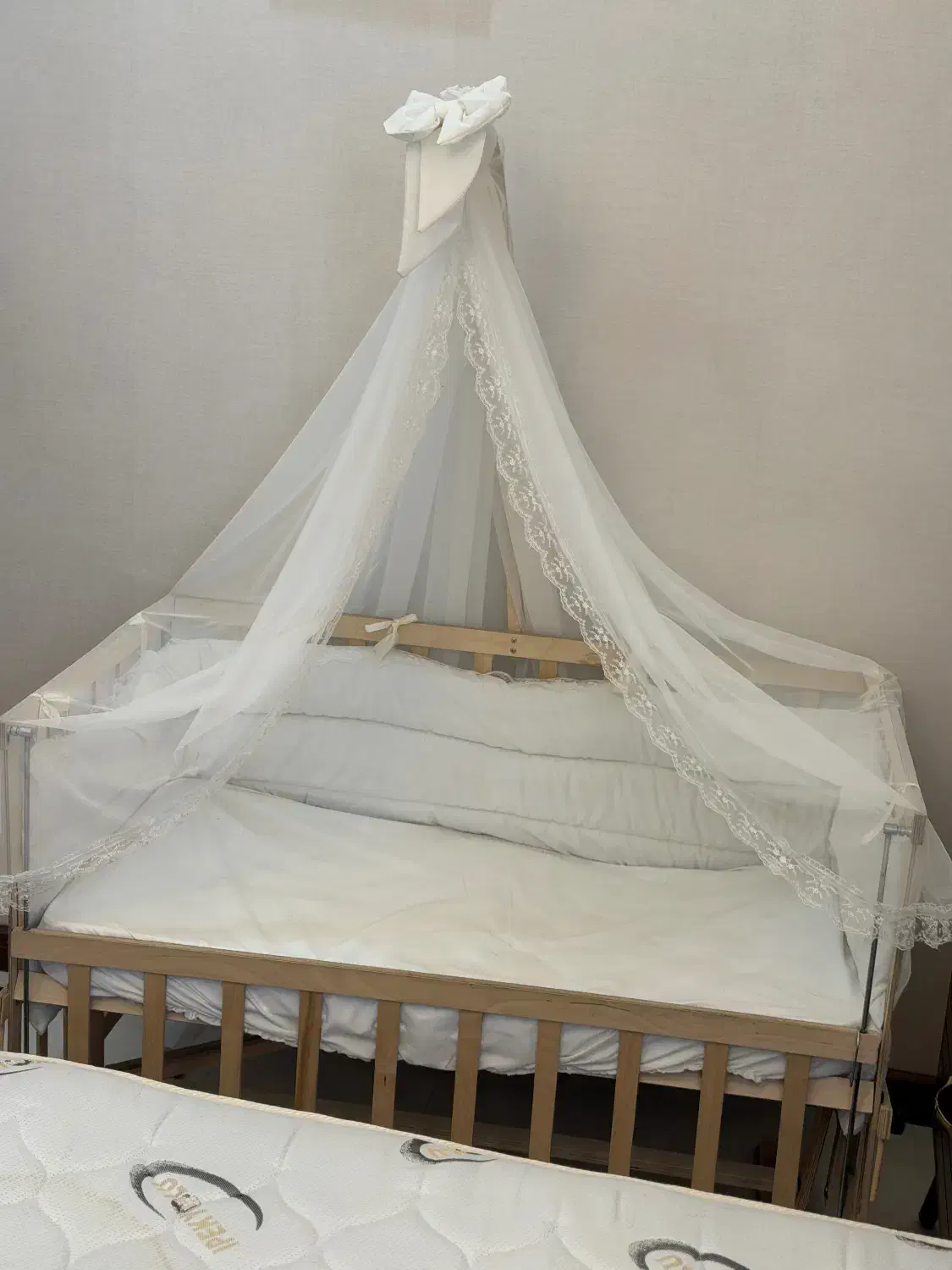 تخت کنار مادری|تخت و صندلی بچه|ماکو, |دیوار