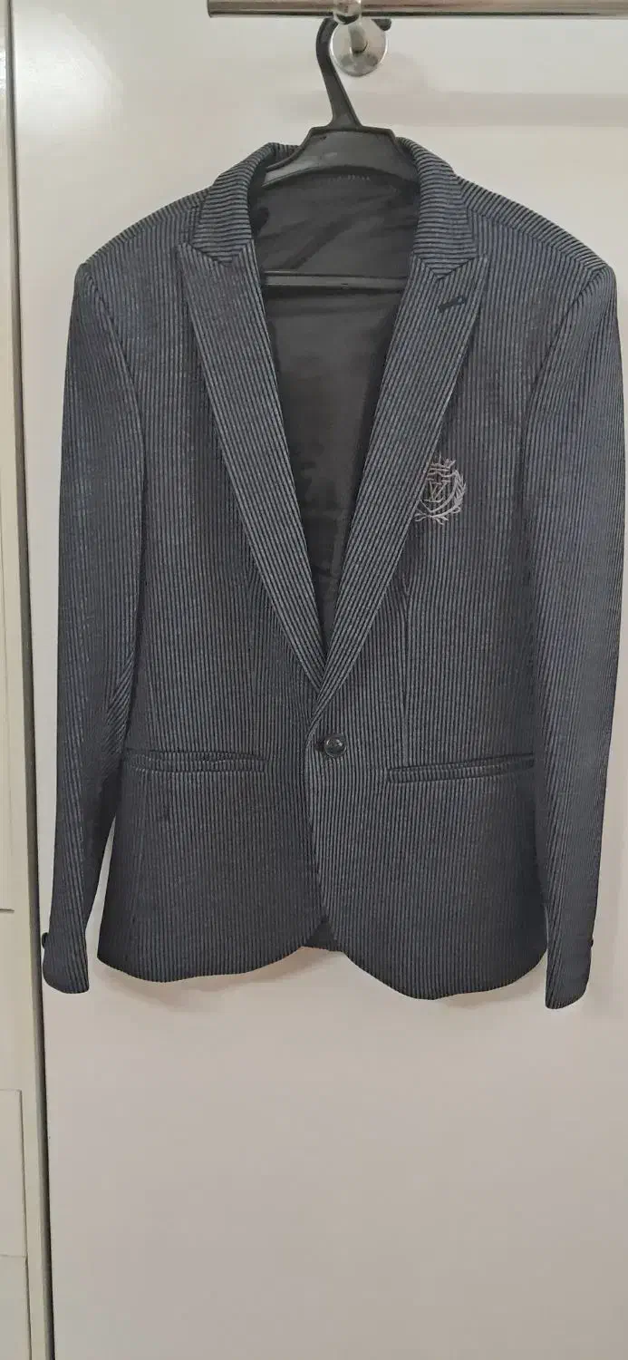 کت تک|لباس|قم, شاه سید علی|دیوار