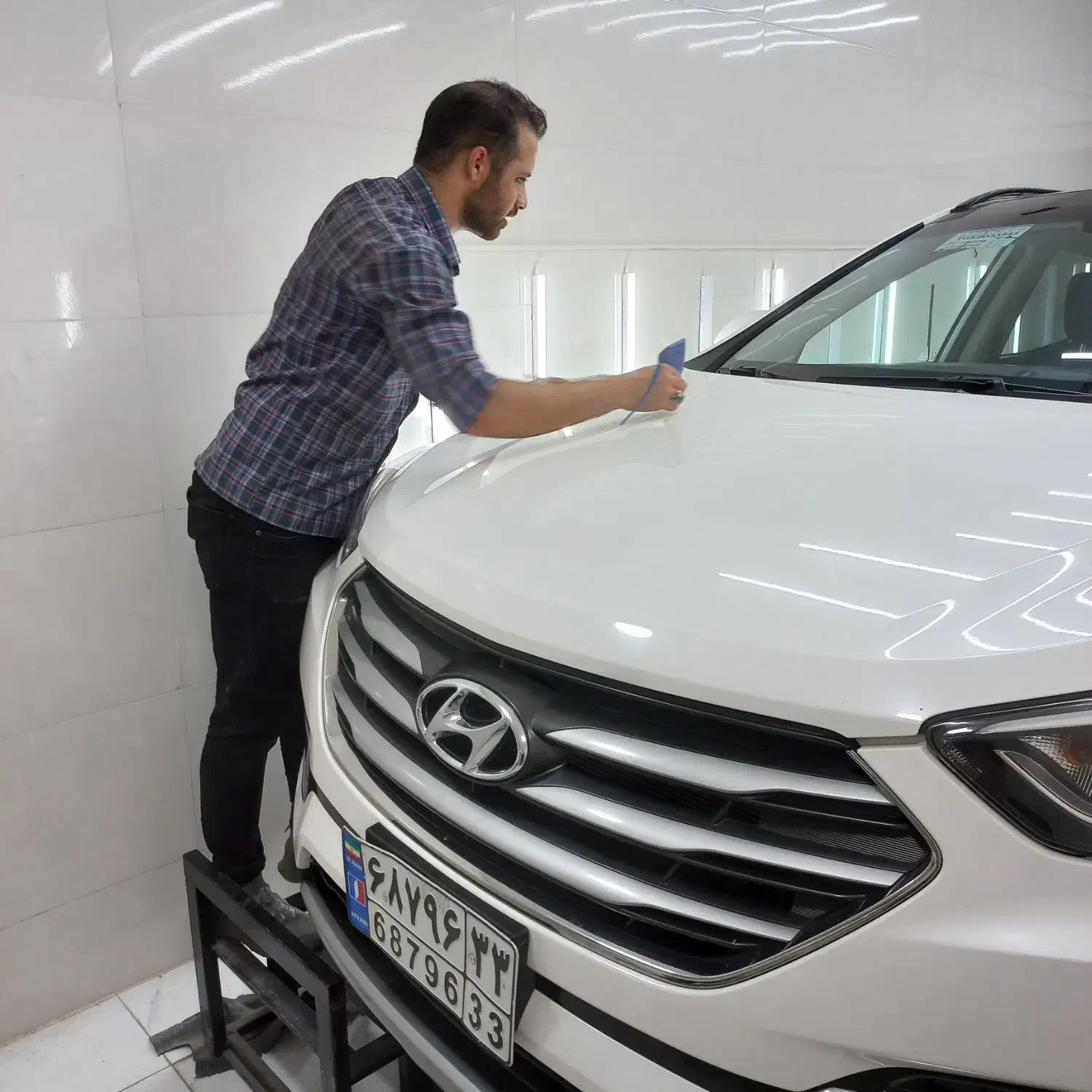 کارشناسی و تشخیص رنگ خودروهای سبک و سنگین کارچک|خدمات موتور و ماشین|بهبهان, |دیوار