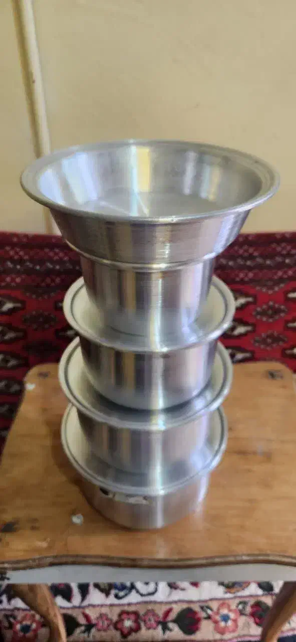 قابلمه و تابه نونوروحی کوچک هستن حراج|ظروف پخت‌وپز|قزوین, |دیوار