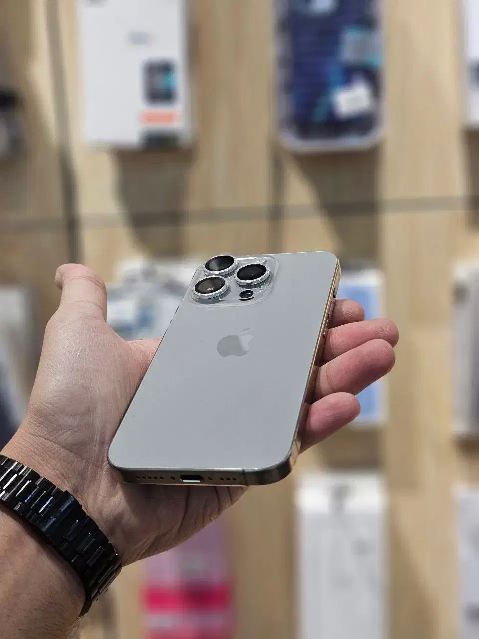 ایفون 15 پرو  iphone 15 pro باطری 90 به بالا|موبایل|تهران, گیشا|دیوار