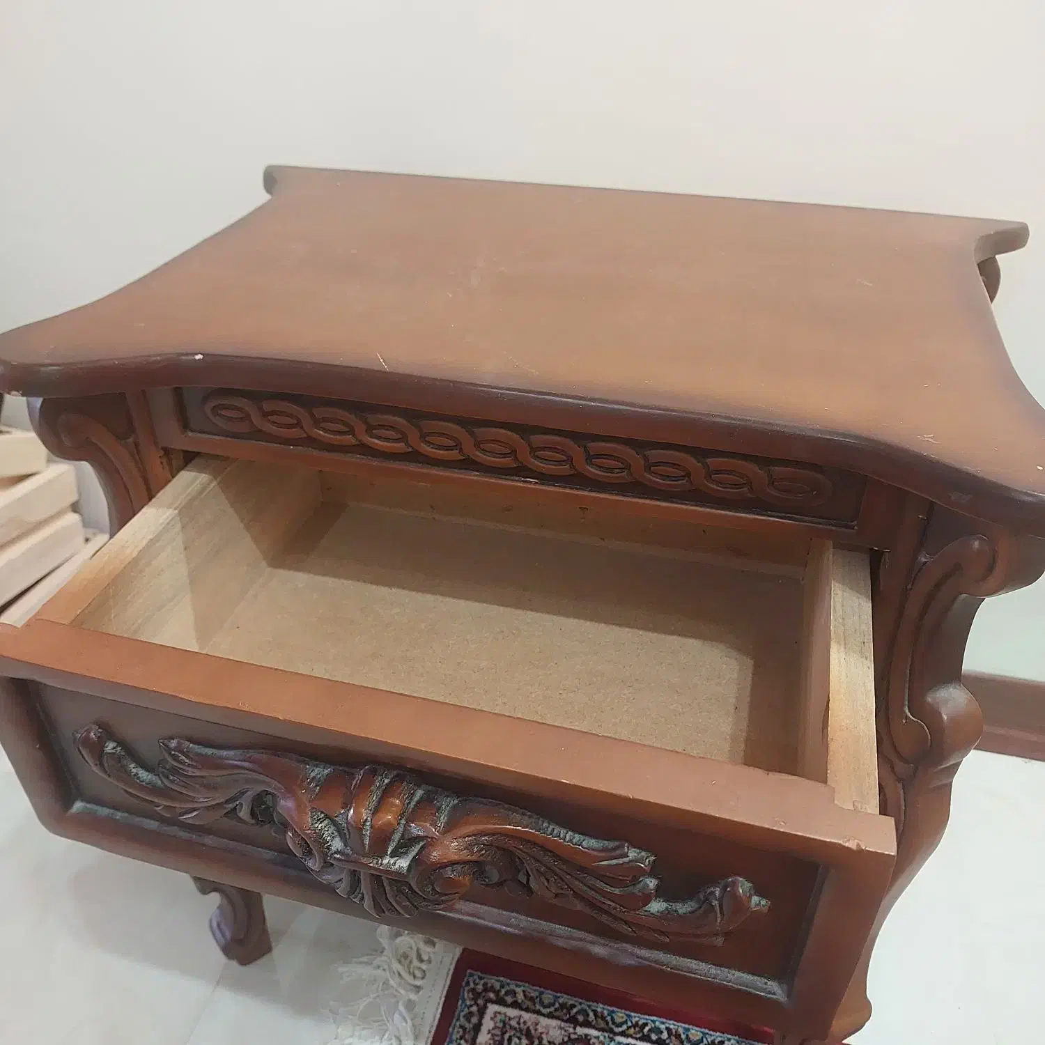 پاتختی چوب راش|تخت و سرویس خواب|کرج, شاهینویلا|دیوار