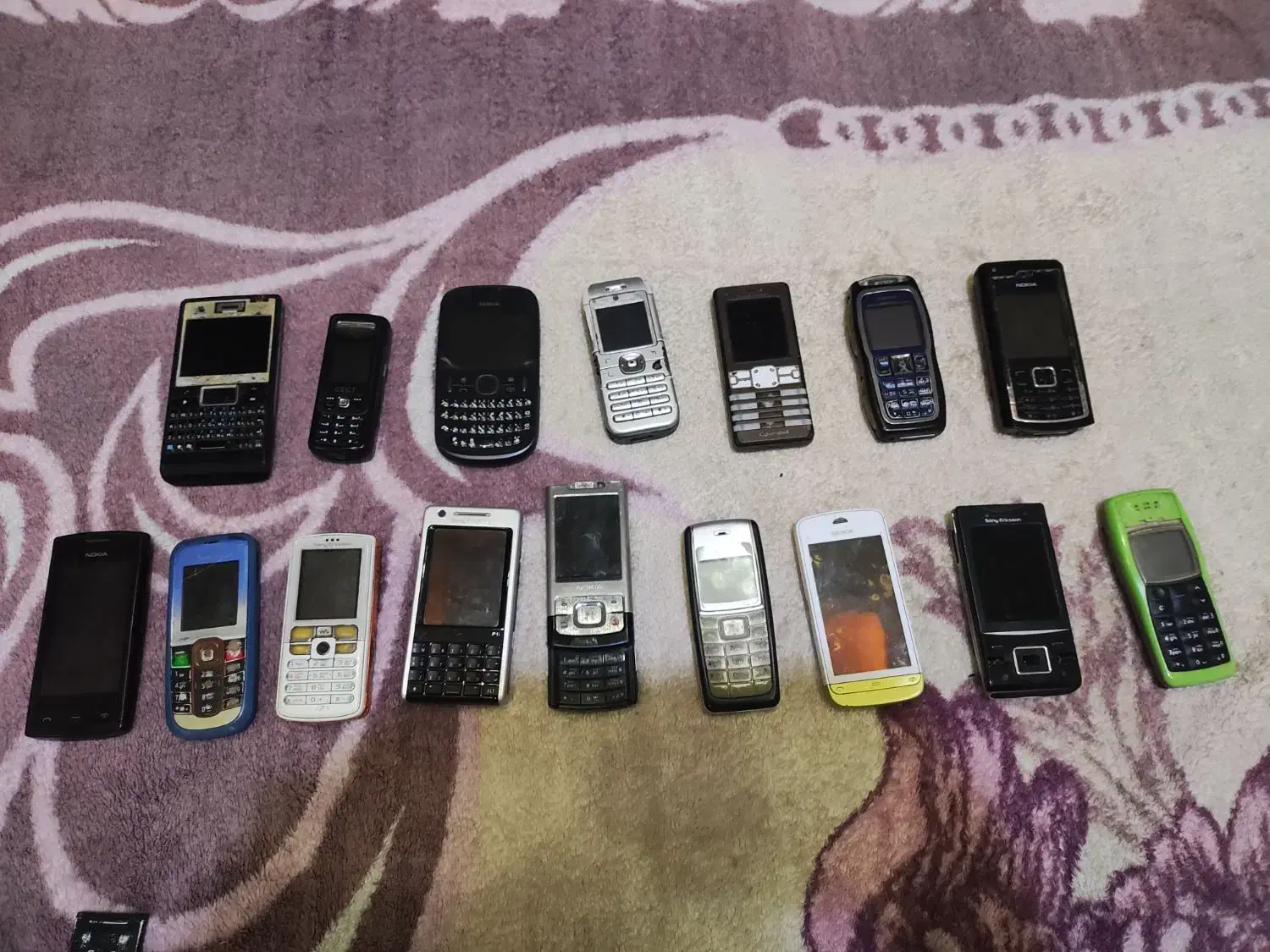 گوشی های کلکسیونی|موبایل|تهران, پامنار|دیوار