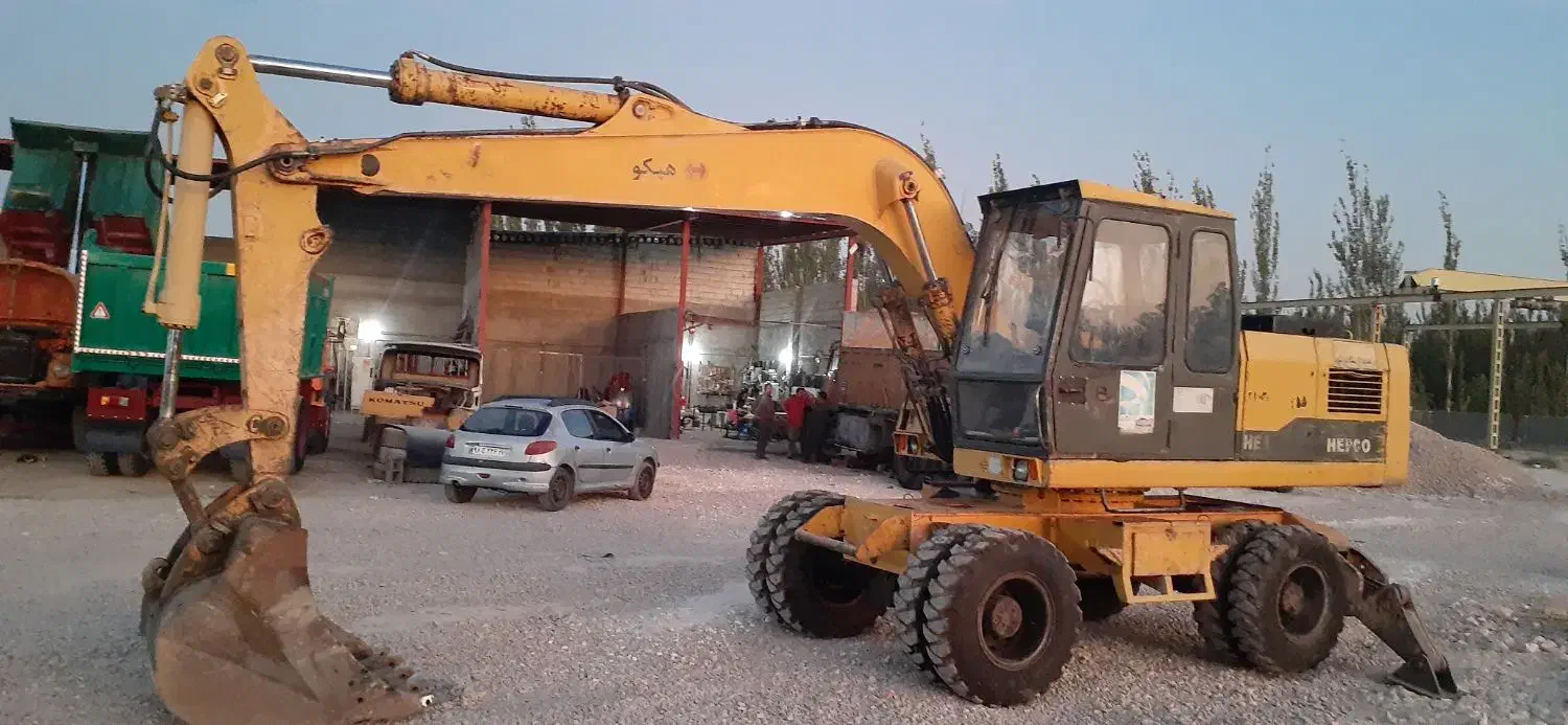 بیل مکانیکی لاستیکی هپکو اچ ای ۱۰۰|خودرو سنگین|اسلام‌شهر, شاطره|دیوار