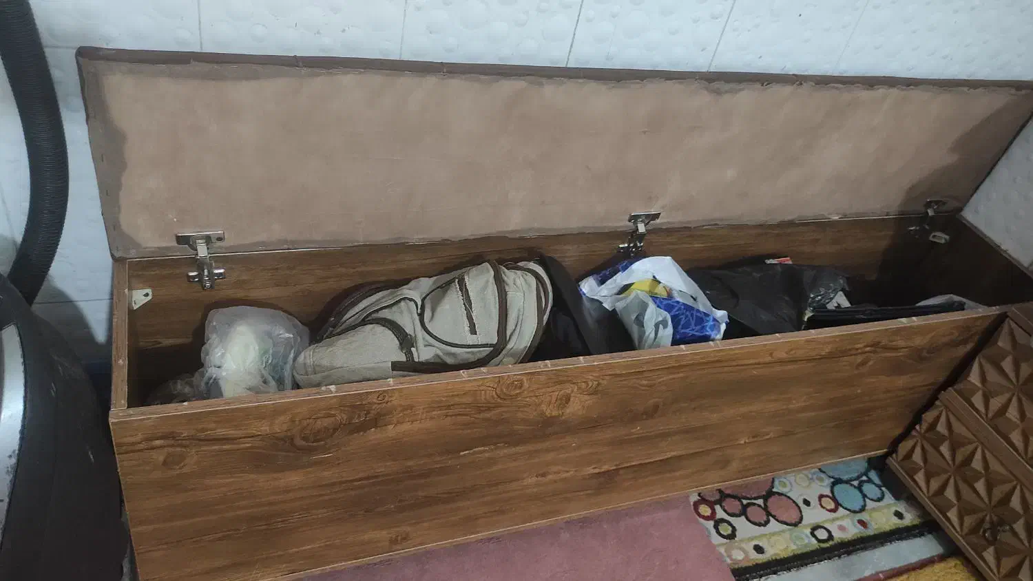 پاف|صندلی و نیمکت|مسجد سلیمان, |دیوار