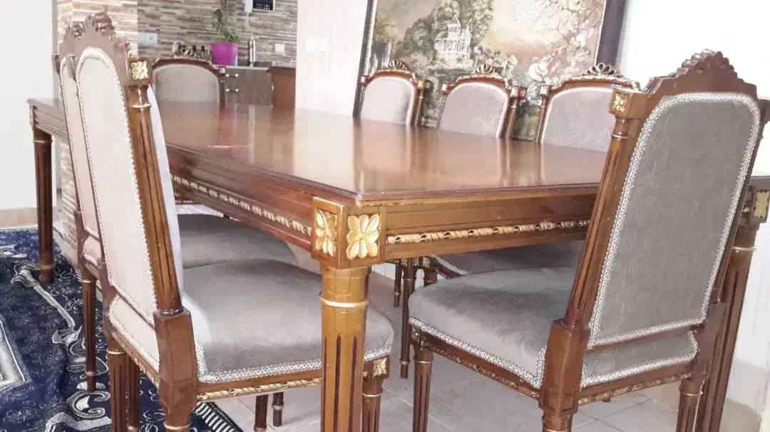 مبل و ناهار خوری ۸ نفره چوب گردو منبت کاری دست|مبلمان خانگی و میز عسلی|تهران, شهرک فرهنگیان|دیوار