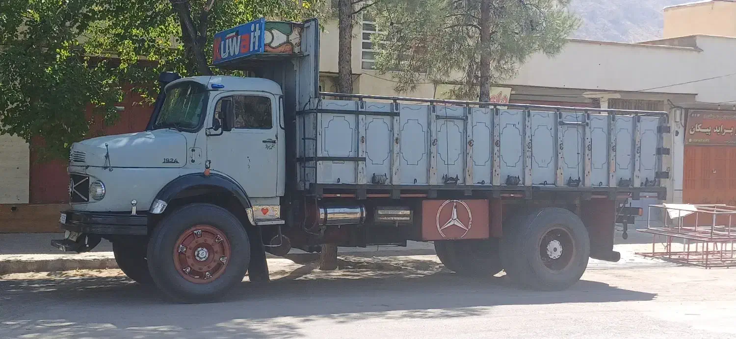 بنز ۱۹۲۴ باری اور دار بازدید استهبان|خودرو سنگین|شیراز, گل سرخ|دیوار