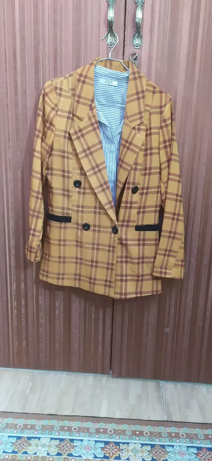 مانتو کتی|لباس|پردیس, فاز ۴|دیوار