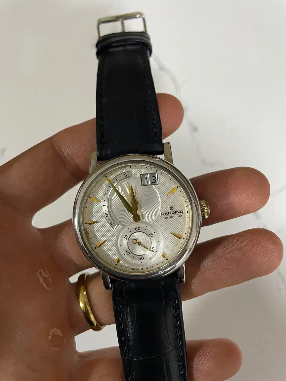 کاندینو سویسی|ساعت|نقده, |دیوار