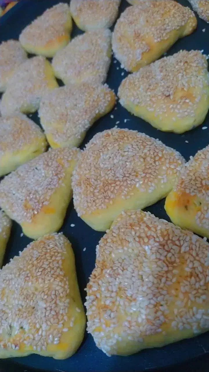 استخدام کلوچه زن و قناد ماهر و شاگرد|استخدام خدمات فروشگاه و رستوران|زاهدان, |دیوار