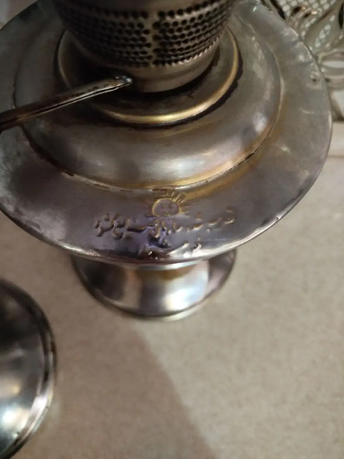 دو عدد چراغ گرد سوز برنجی قدیمی مناسب شب یلدا|کلکسیون اشیاء عتیقه|مشهد, کارمندان دوم|دیوار