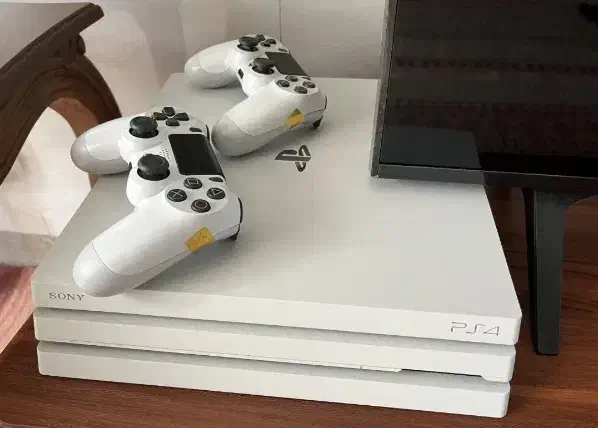 ps4 pro|کنسول، بازی ویدئویی و آنلاین|قشم, |دیوار