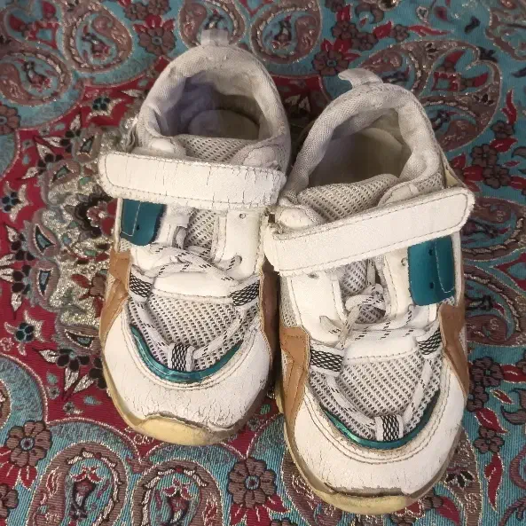 کفش پسرونه سایز ۲۹|کفش و لباس بچه|مشهد, عامل|دیوار