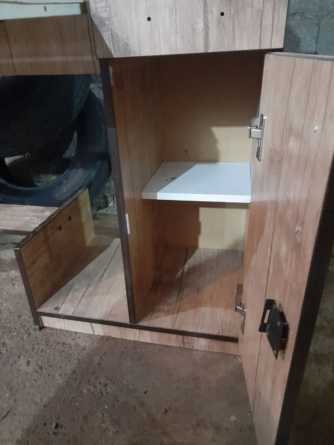 میز  کامپیوتر و میز تلویزیون هردو زیر قیمت|میز تحریر و کامپیوتر|کوچصفهان, |دیوار