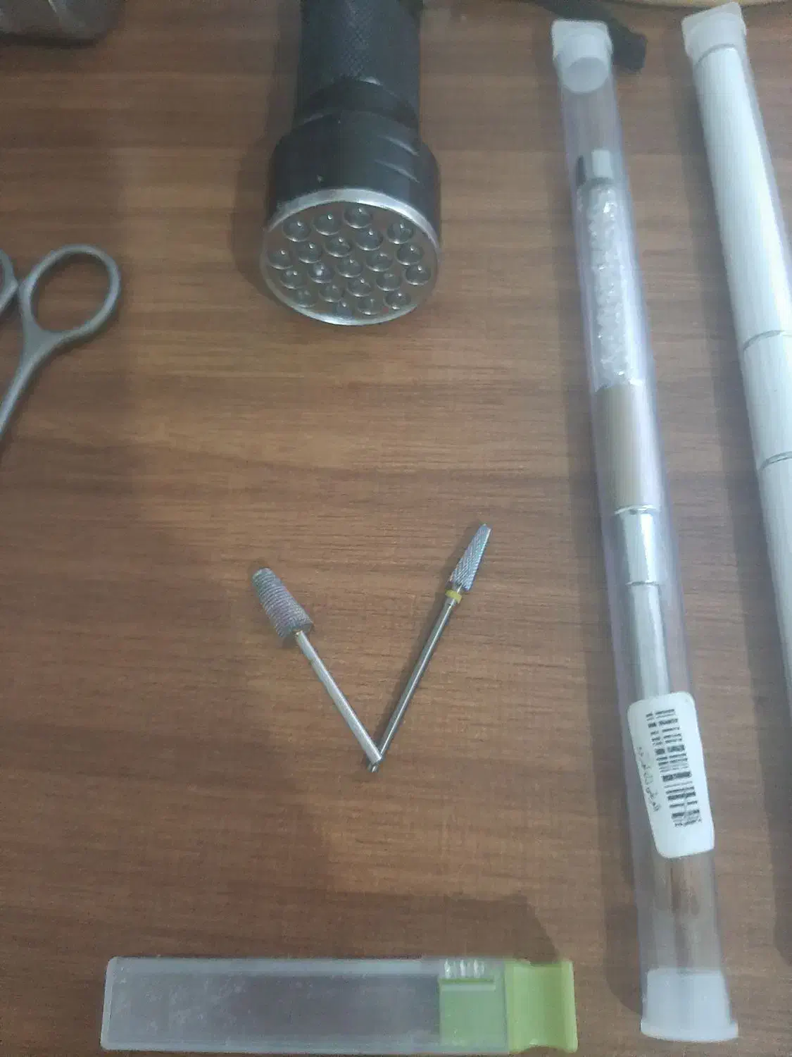 لوازم کاشت ناخن صفر|آرایشگاه و سالن‌های زیبایی|رشت, کوی مهر|دیوار