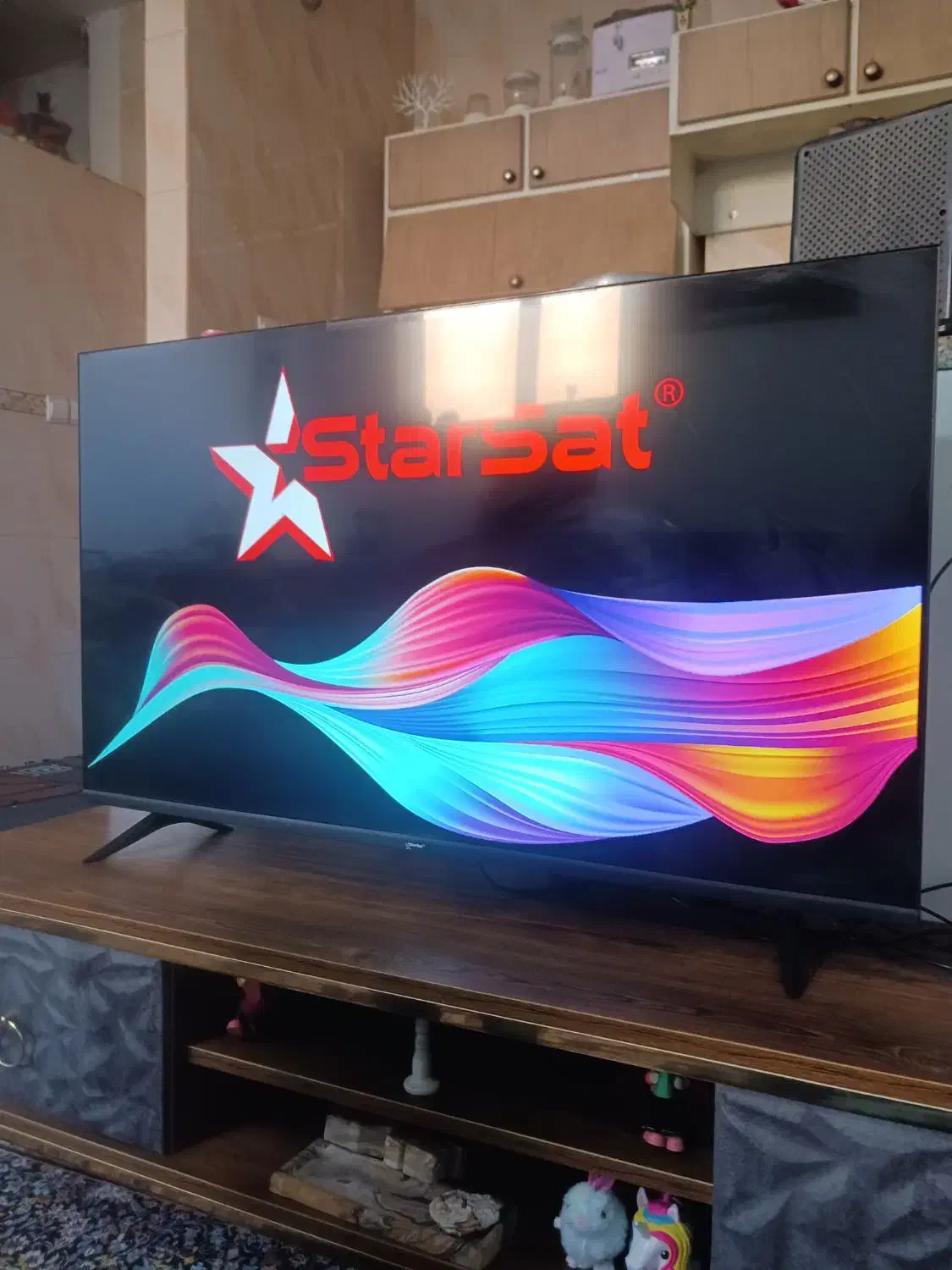 تلوزیون ۴۳ اینچ استارست|تلویزیون و پروژکتور|اقلید, |دیوار