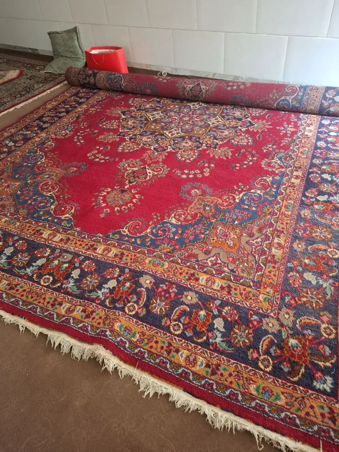 فرش دستباف سالم|فرش|ورامین, ورامین|دیوار