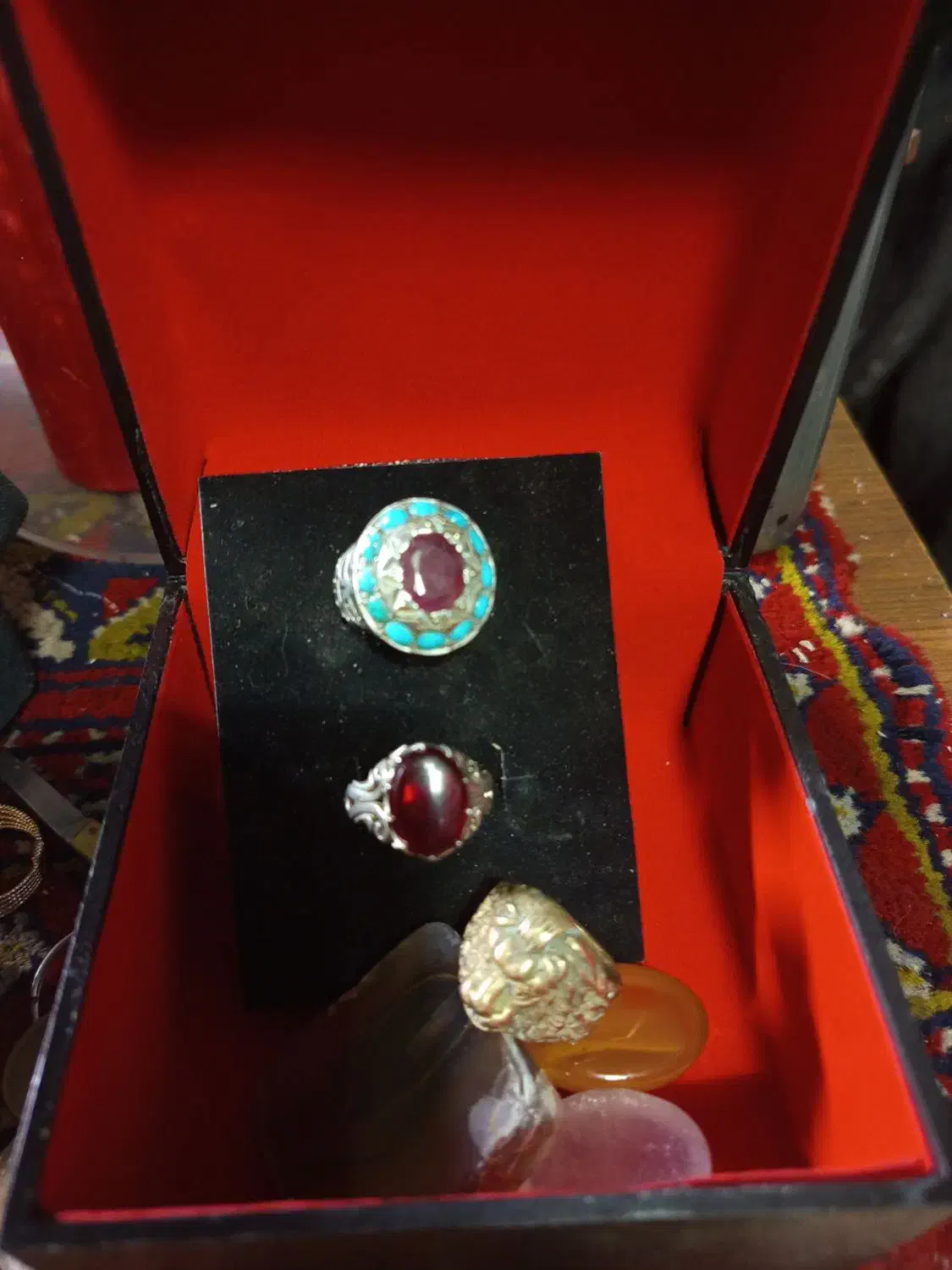 چند عدد سکه|کلکسیون اشیاء عتیقه|رشت, خمیران زاهدان|دیوار