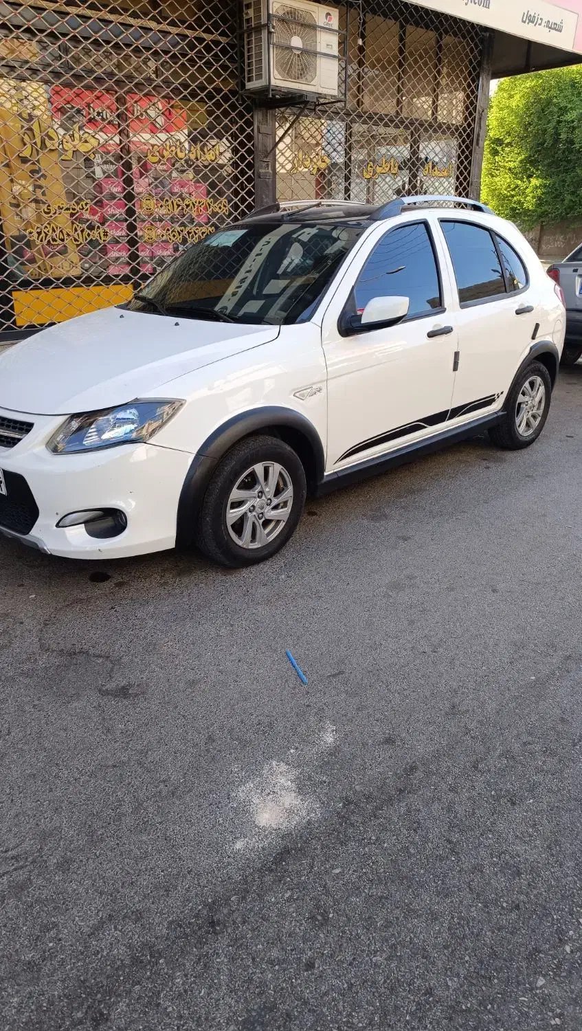 کوئیک RS سفید مشکی|خودرو سواری و وانت|دزفول, |دیوار