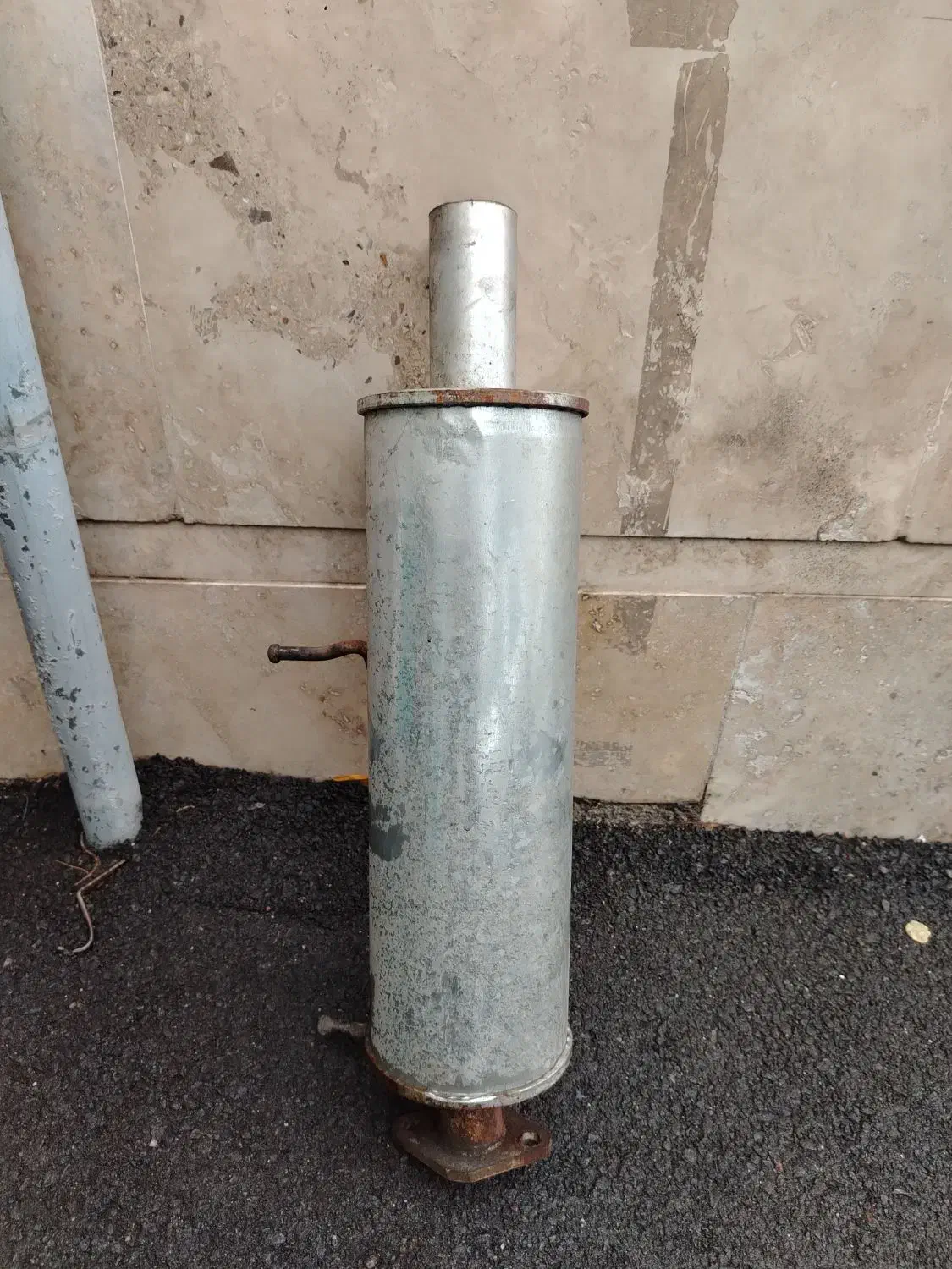 منبع اگزوز|قطعات یدکی و لوازم جانبی|اراک, |دیوار