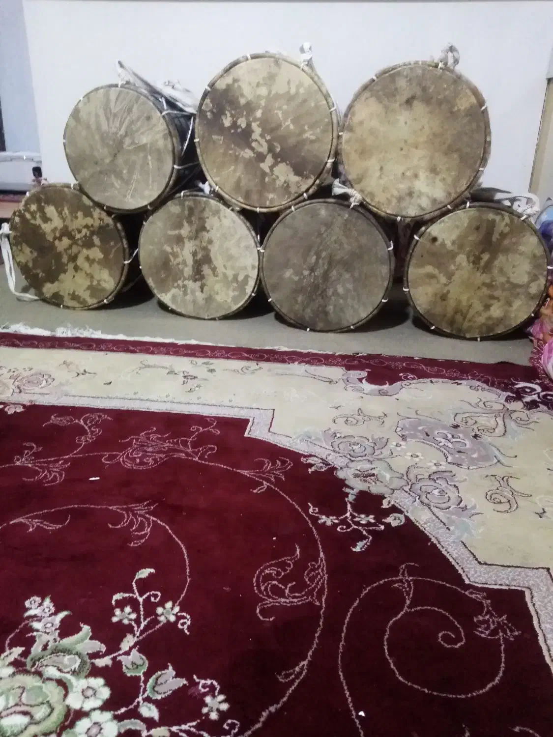 سنج ودمام ابادانی|درام و پرکاشن|شیراز, سینما سعدی|دیوار