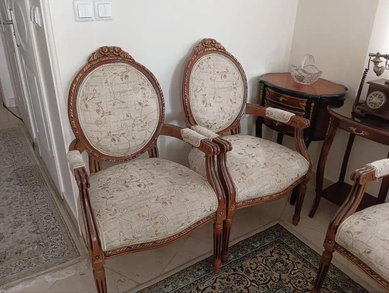 مبل ۹ نفره چوب راش به همراه میز|مبلمان خانگی و میز عسلی|تهران, قیطریه|دیوار