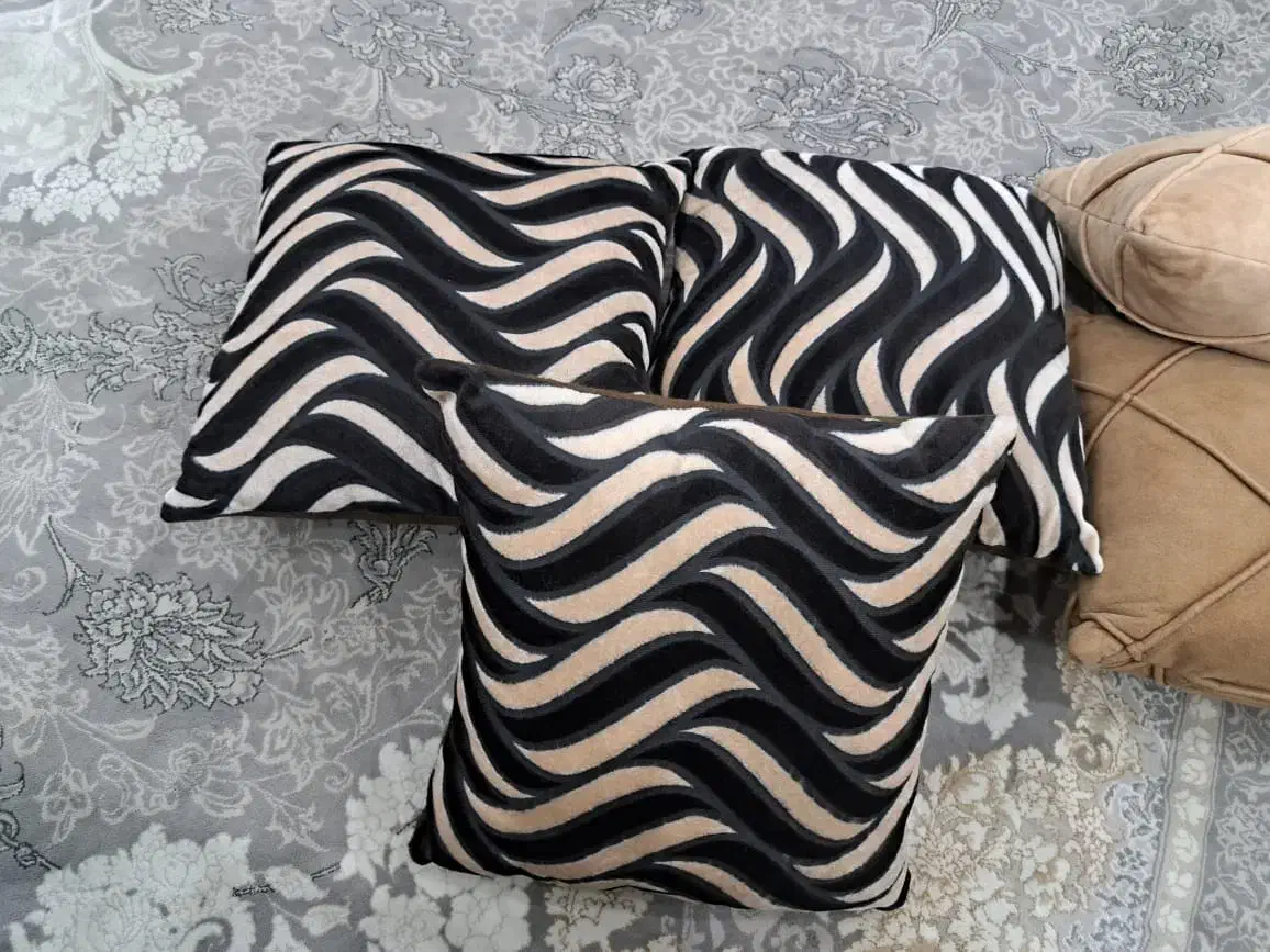 جلو مبلی کار شده در حد نو|مبلمان خانگی و میز عسلی|رشت, استقامت ۲|دیوار