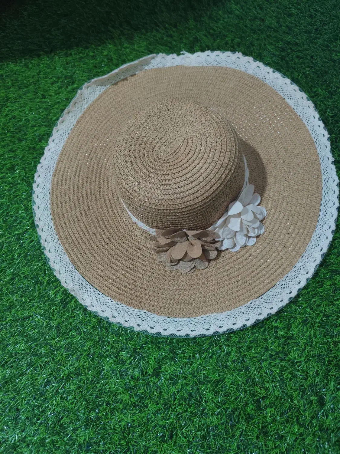 کلاه ساحلی بزرگ|لباس|مشهد, الهیه|دیوار