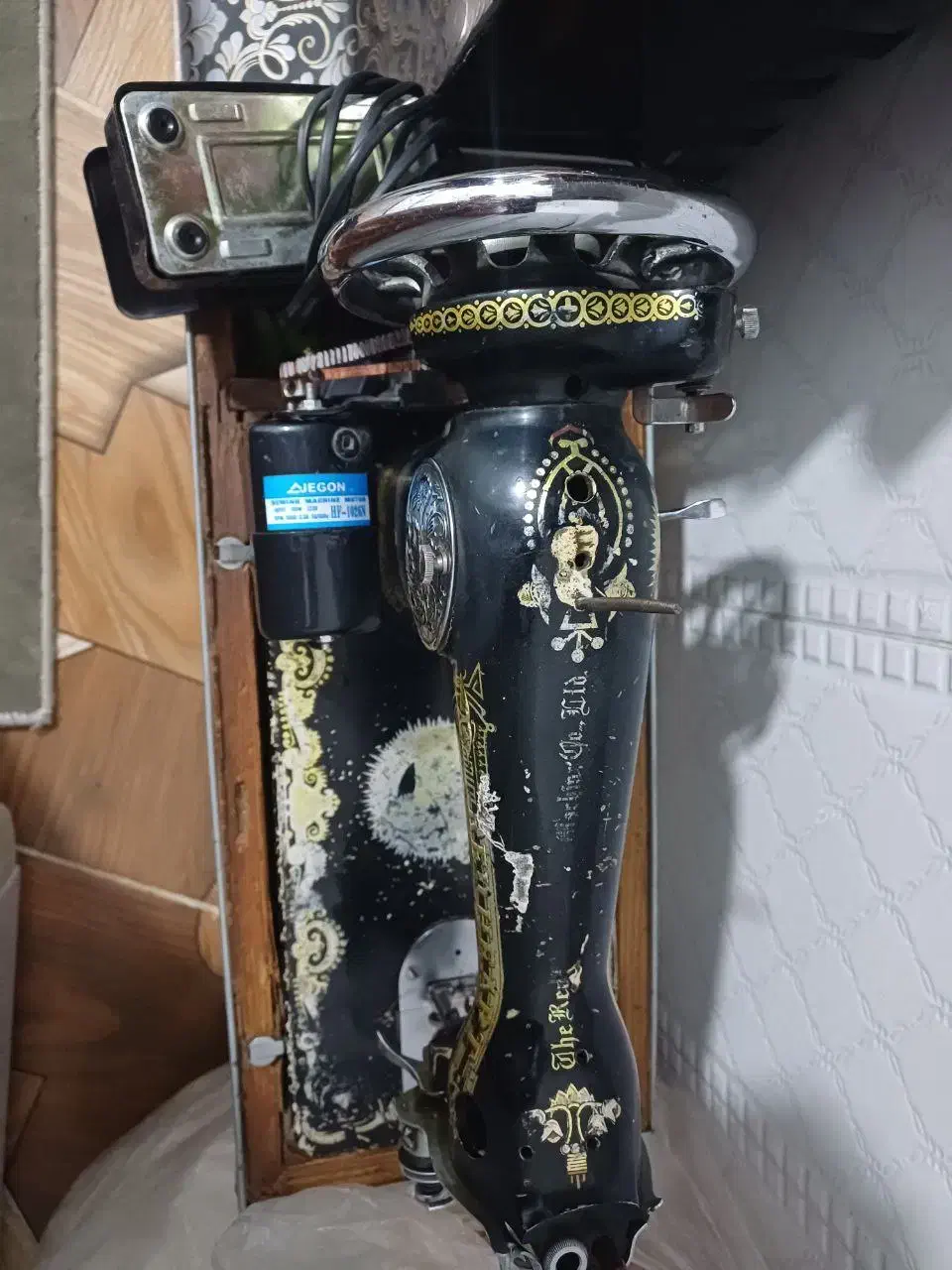 چرخ خیاطی|چرخ خیاطی و ریسندگی|سرپل ذهاب, |دیوار