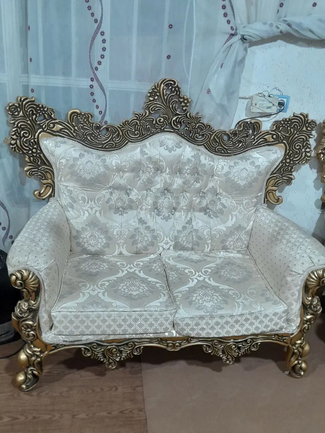 مبل سلطنتی|مبلمان خانگی و میز عسلی|خوی, |دیوار