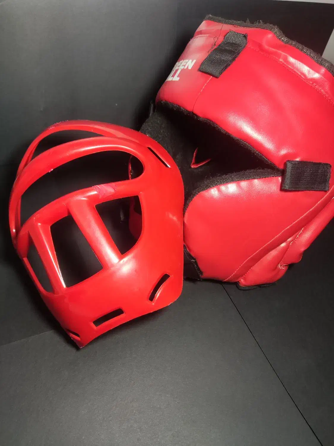 دستکش بوکس IBA چرم به همراه کلاه بوکس|تجهیزات ورزشی|تهران, باغ فیض|دیوار