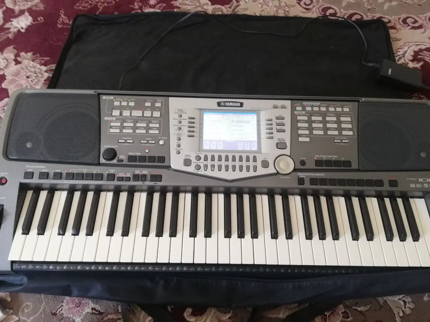 ارگ یاماها 1000|پیانو، کیبورد، آکاردئون|بافت, |دیوار