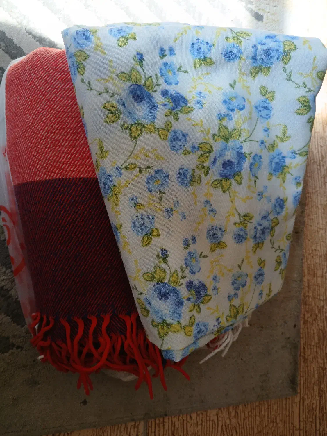 پتو 2عدد-ملحفه-حوله3عدد-کاور بزرگ زیپدار|رختخواب، بالش، پتو|شیراز, گلدشت معالیآباد|دیوار