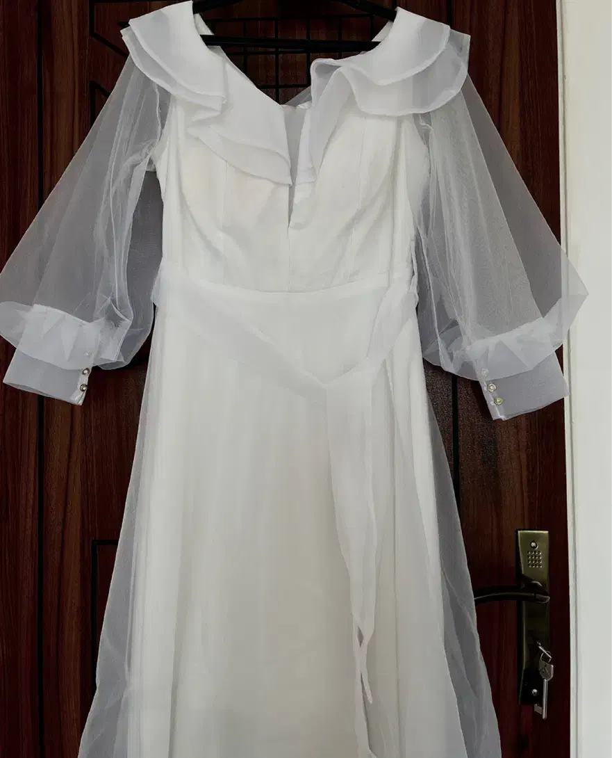 لباس عقد|لباس|اراک, |دیوار