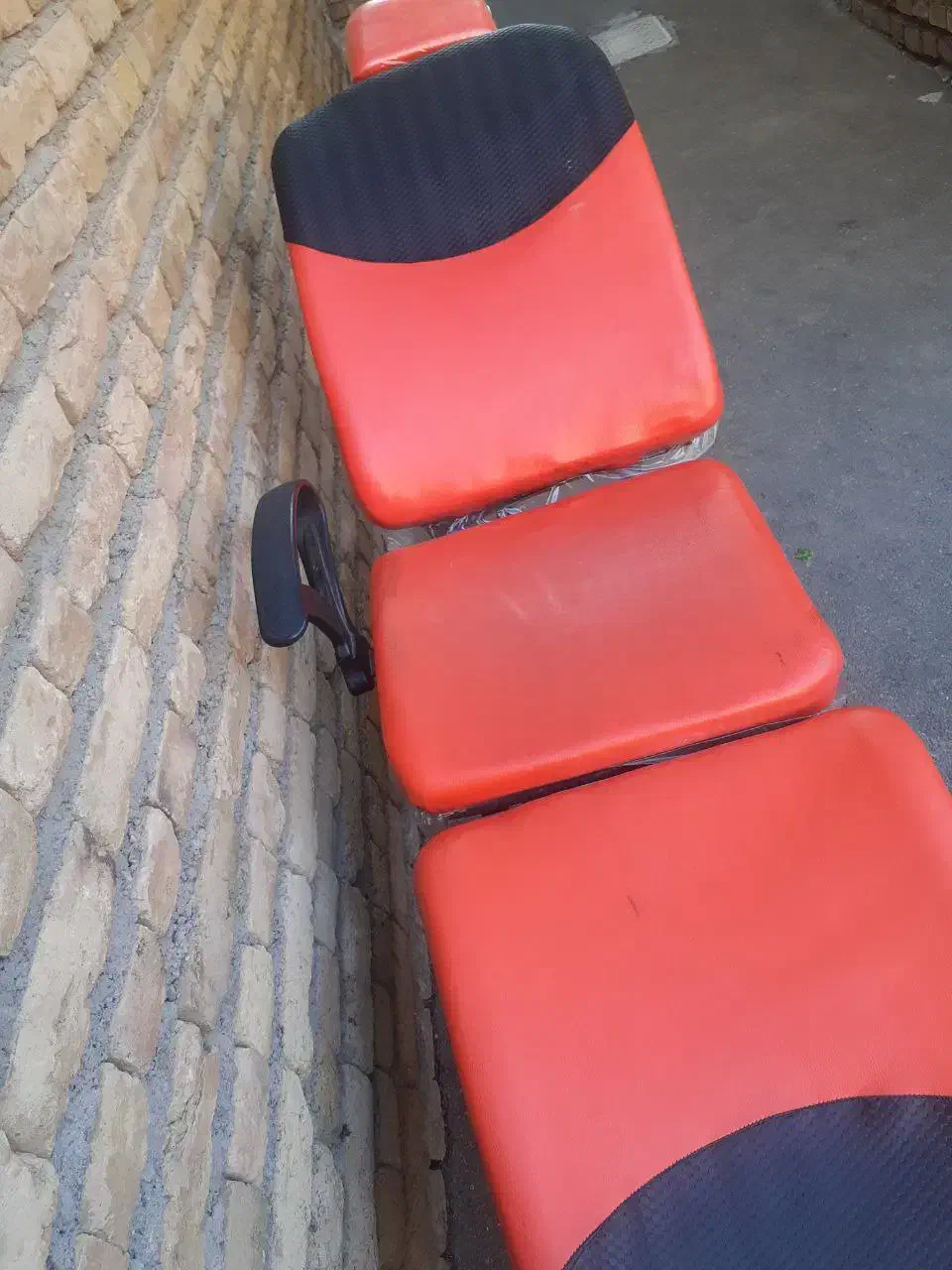 صندلی آرایشگری|آرایشگاه و سالن‌های زیبایی|مرند, |دیوار