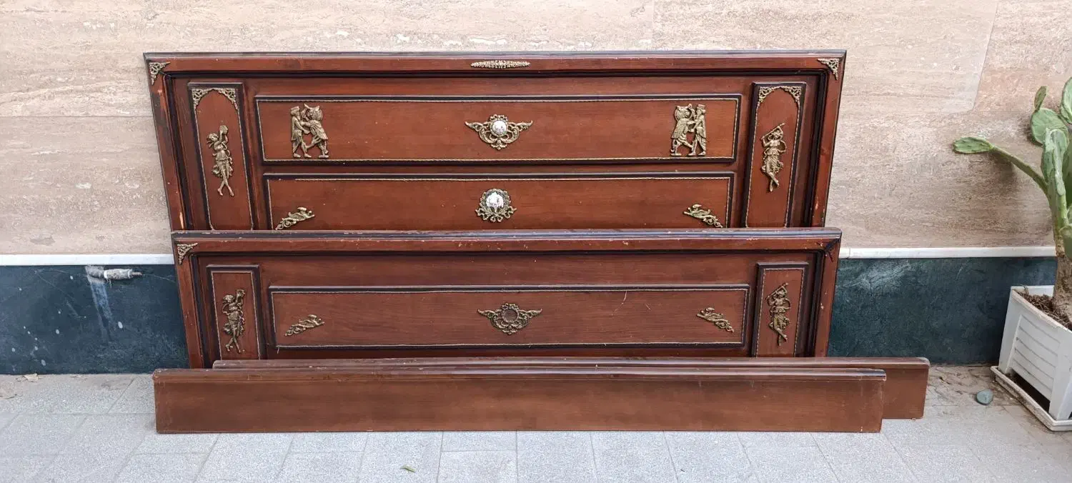 تخت خواب دو نفره|تخت و سرویس خواب|بیرجند, |دیوار