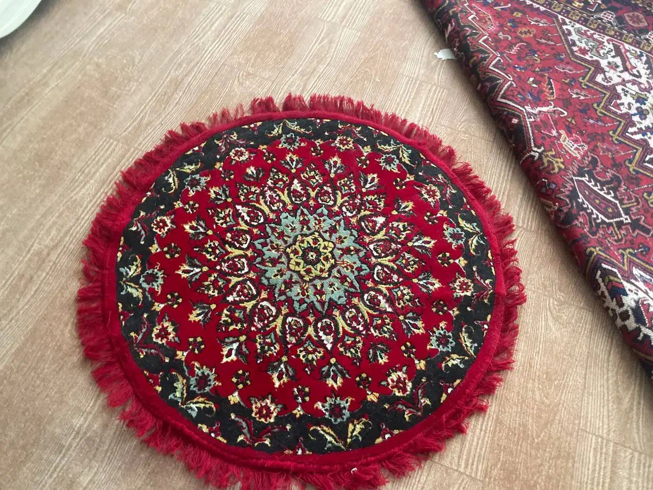 فرش ماشینی گرد|فرش|تبریز, |دیوار